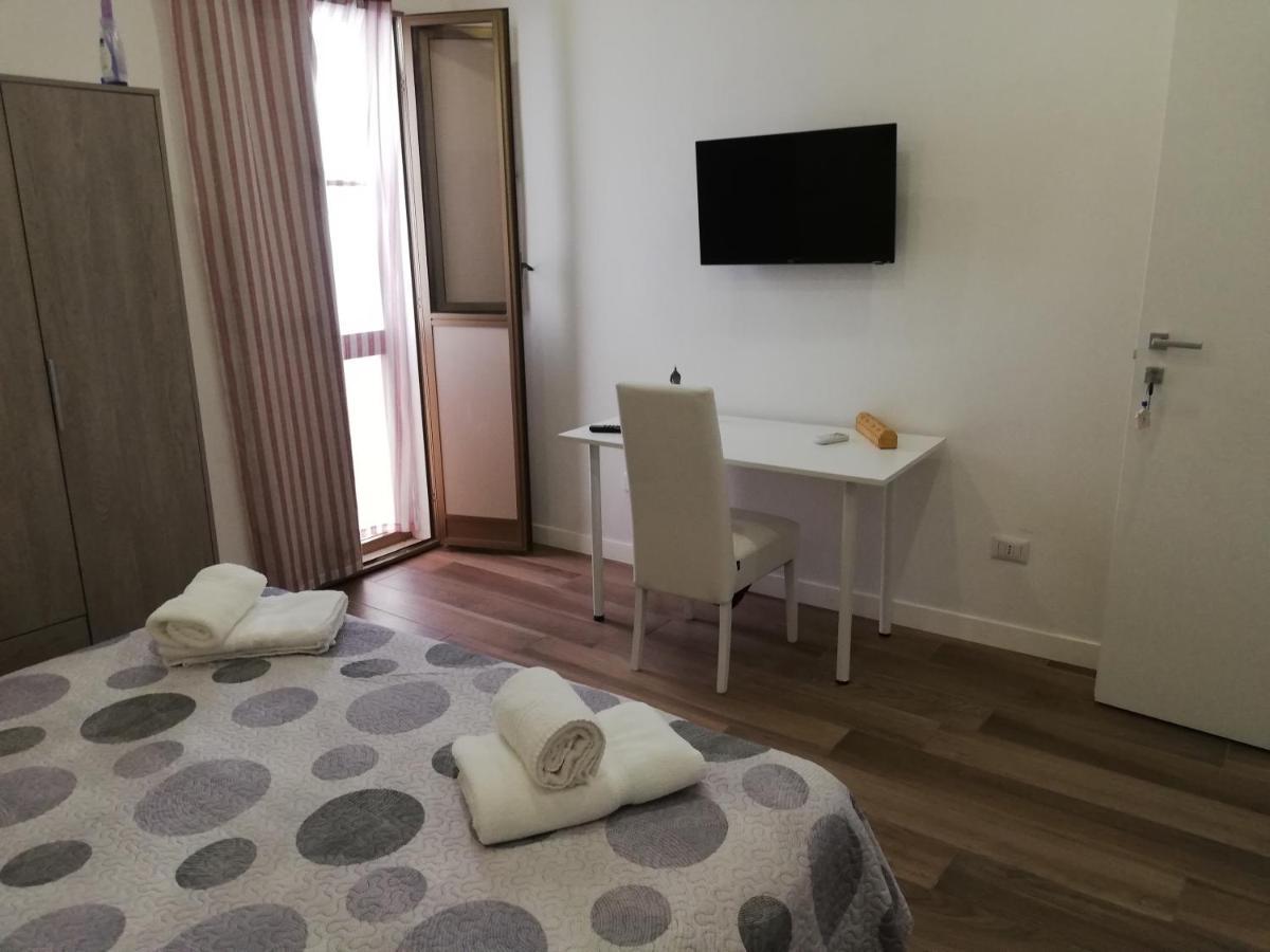 Bed and Breakfast Casa Di Edo Brindisi Exterior foto